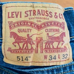 Dark Wash Levi 514 Men’s Jeans